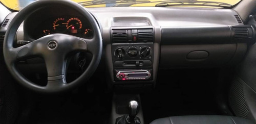 Imagem 12 de 12 de Chevrolet Classic 1.0 Mpfi Spirit 8v Flex 4p Manual