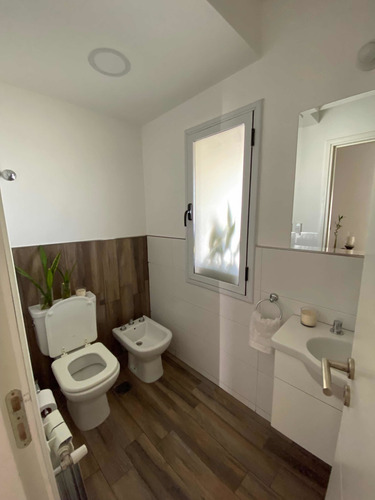 Imagen 8 de 16 de Vendo Duplex 3dorm. Con Pileta Greenville 2