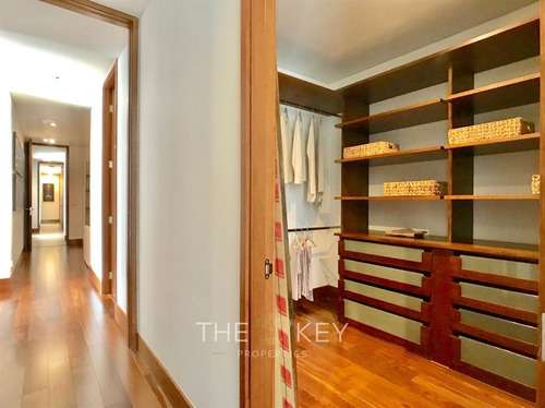 Departamento En Venta De 3 Dorm. En Lo Barnechea