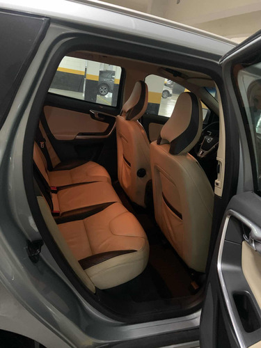 Volvo XC60 2.0 T5 R-design 5p
