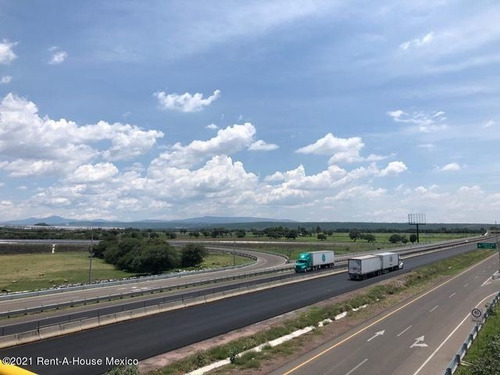 Imagen 5 de 14 de Qh5 4371 Terreno 3,000 M2 Para Gasolinera Querétaro-celaya