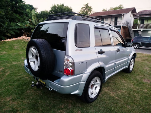 Chevrolet Tracker TRACKER 2.0 16v 128cv MPFI 4x4 5p