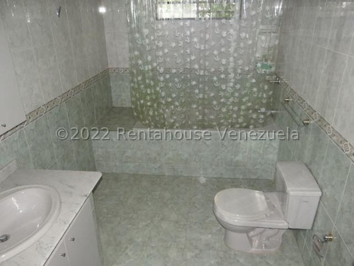 Imagen 18 de 22 de Casa En Venta Mls #22-24391 - Laura Colarusso