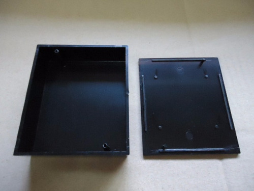 Caja Plastica Negra 90x76x24mm Gabinete (con Orejas)