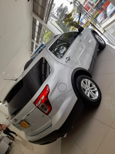 Imagen 3 de 10 de Ford Explorer 2014