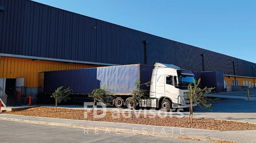 Arriendo De Bodegas En Centro Logístico 15000 M2 - Pudahuel