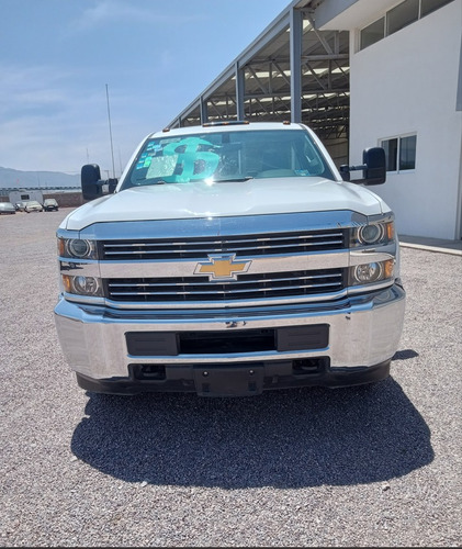 Chevrolet  Silverado  3500 A/c Mod. 2018