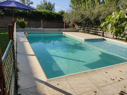 Casa Quinta 4 Ambientes Venta Lujan Con Pileta