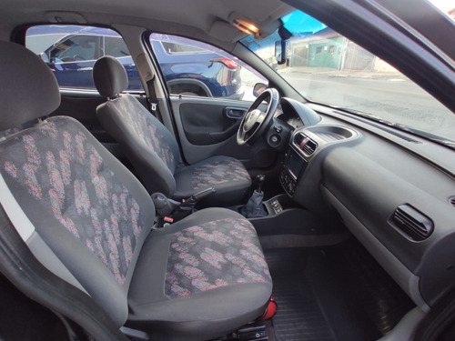 Chevrolet Corsa Sedan Sedan 1.0 MPFI 8V 71cv 4p