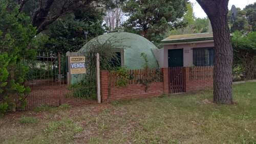 Casa Tipo Iglu En Lote Arbolado