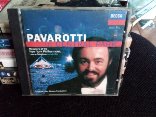 Cd Pavarotti In Central Park