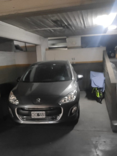 Imagen 4 de 6 de Venta Cochera Fija Y Cubierta En Almagro.