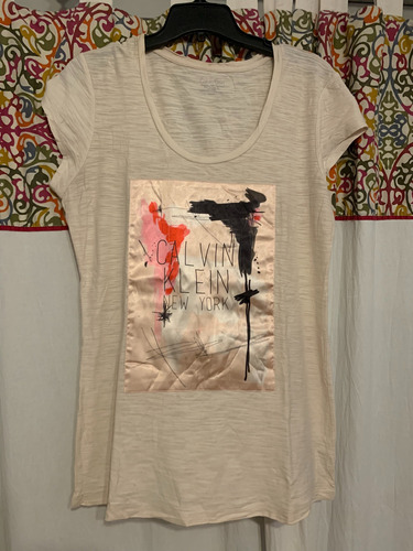 Remera Rosa Calvin Klein Estampa Talle M