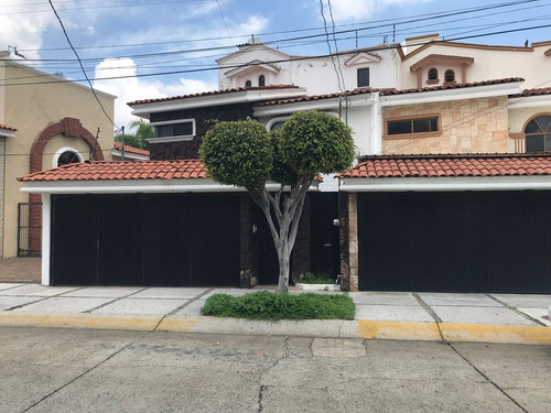 Casa En Venta En Prados Tepeyac Zapopan 