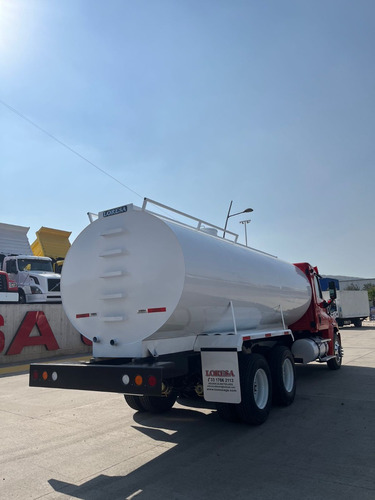 Freightliner Cascadia Camión Pipa De 20,000 Litros