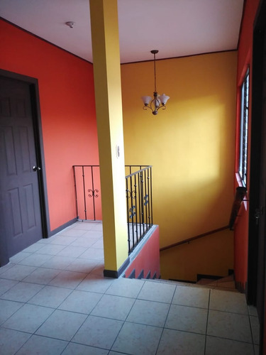 Imagen 14 de 21 de Vendo Casa, Curridabat. Residencial Paso Real
