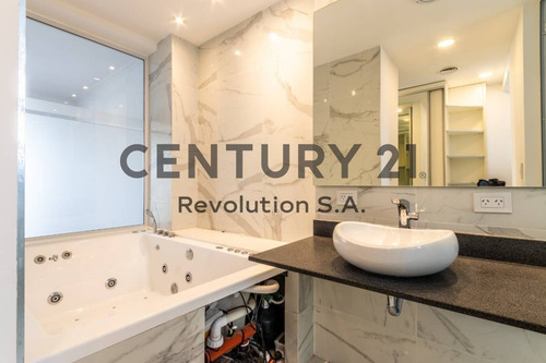 Imagen 11 de 30 de Departamento De 5 Dormitorios - Italia 700 - Piso Exclusivo