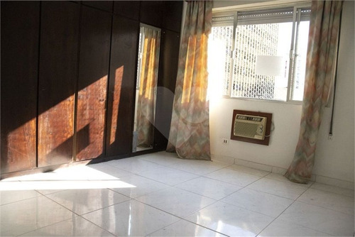 Apartamento, Gonzaga, Santos, 03 Dormitórios, 01 Suíte, 01 Vaga - 271-im555977