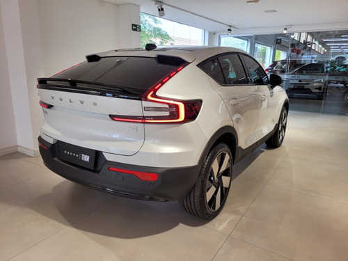 Volvo C40 P8 RECHARGE TWIN ELECTRIC ULTIMATE AWD