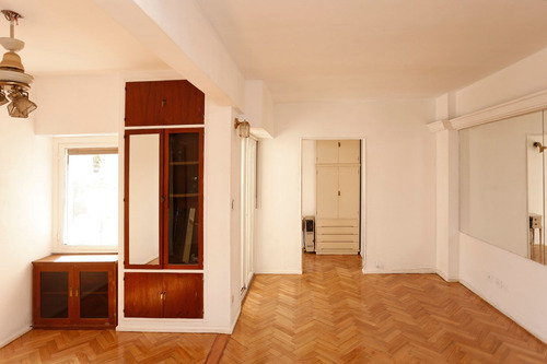 Departamento Cuatro Ambientes C/ Cochera Devoto