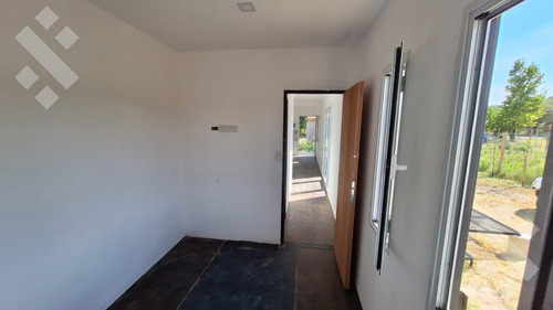 En Venta, Tráiler Habitacional A Estrenar, B° Los Patos, Plottier.