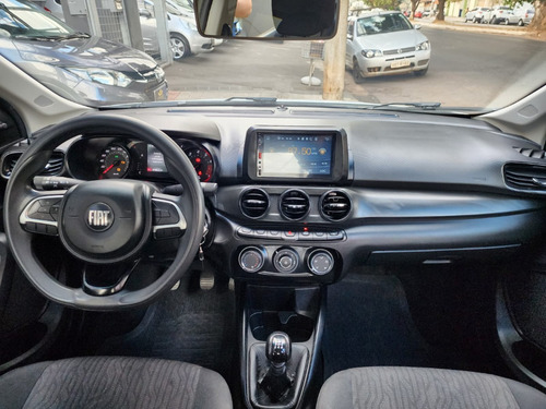 Fiat Cronos .