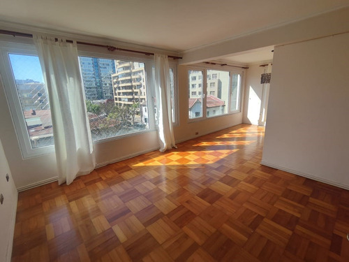 Venta Departamento 4d, 3b En 4 Norte Con Poniente Viña