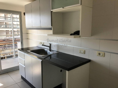 Alquiler Anual-venta Apartamento 2 Dormitorios Torre Francia.- Ref: 231
