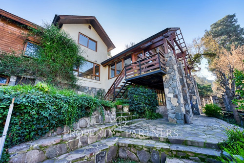 Casa En Venta En Entorno Único Del Arrayan, En Cal...