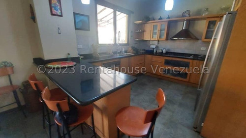 Venta De Hermoso Inmueble En Casa Campo, Pampatar Isla De Margarita.