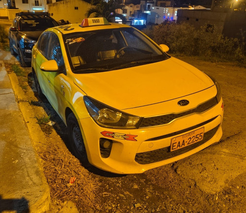 Imagen 1 de 4 de Kia Rio Sedan Auto Sedan