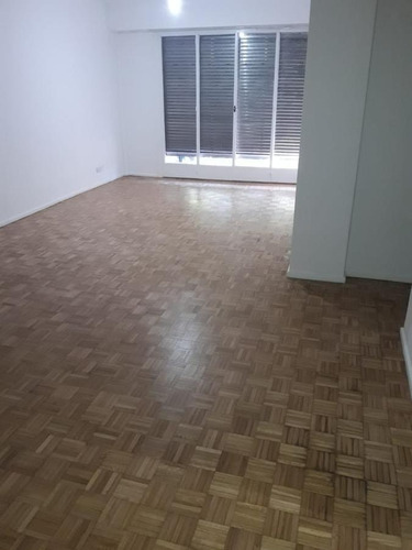 Imagen 5 de 13 de Depto Reciclado, 3 Dormitorios, Balcón, Vista A Plaza, Olivos