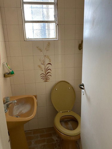 Chalet 4 Ambientes+ Dcia, Ideal Profesional O Vivienda A Mts De Plaza Del Agua.