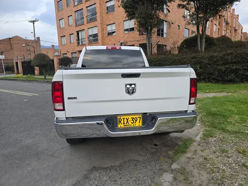 Dodge Ram 5.7 1500 Slt 4x2