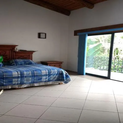 Casa Sola En Ahuatepec, Cuernavaca, Morelos - Ine-450-cs