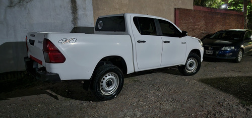 Toyota Hilux Pick-Up 2.4 Cd Dx 150cv 4x4