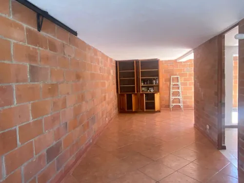 Casa En Venta En Jardines De La Católica. Cod V11893