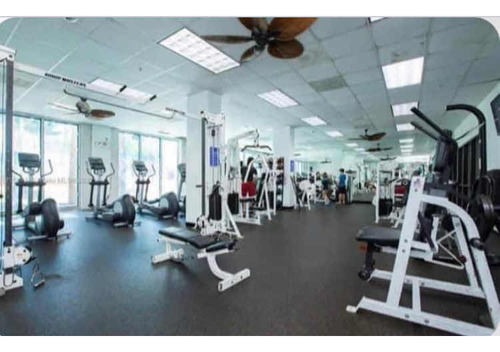 Alquiler Miami Sunny Isles Ocean Reserve Frente Al Mar ,el Precio Incluye Cochera Cerrada Y Equipamiento Para Playa