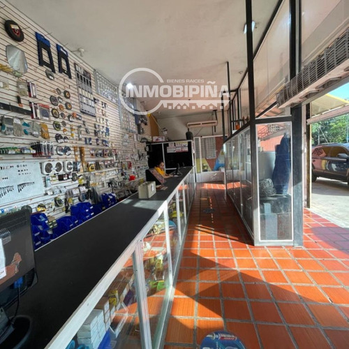 Inmobipiña Vende Local Comercial En Avenida Principal De Castillito, Puerto Ordaz, Estado Bolivar - Dp