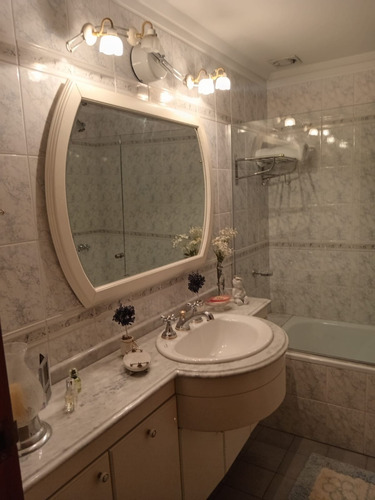 Semi Piso En Alquiler Y/ó Venta Excelente Estado. Ubicado En Sarmiento Esquina Videla. Quilmes Centro. Alquiler U$s 1.800.-, Piso 5°.