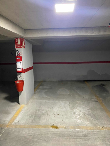 Cochera Subterránea En Punta Carretas