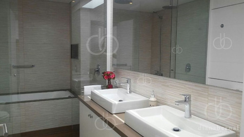 Imagen 12 de 26 de Casa En Mansa,barrio Privado, Punta Del Este, 4 Dormitorios Y Piscina Climatizada.