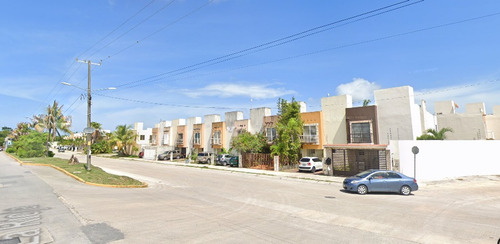 Magnifica Oportunidad Casa En Cancun, Excelente Ubicacion, A Unos Minutos De ¡¡¡ La Playa, El Puerto, Los Hoteles Y Atracciones De Cancun!!!
