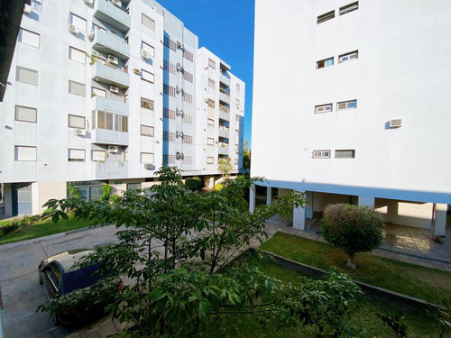 Departamento En Venta De Cuatro Ambientes En Beccar