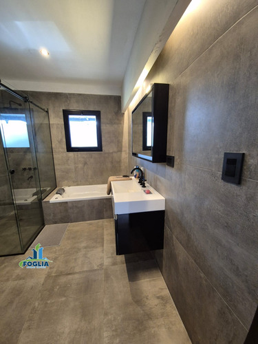Casa Venta Barrio Santa Rita A Estrenar