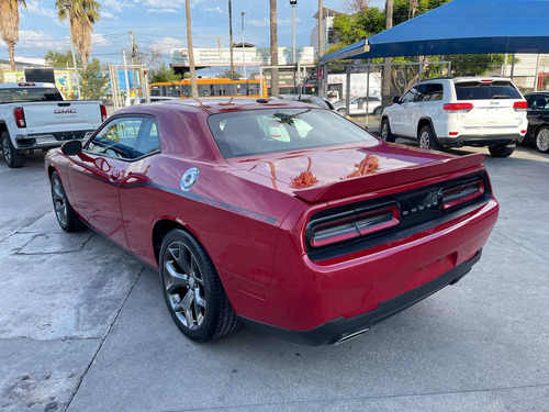 Imagen 3 de 14 de Dodge Challenger 3.6 Black Line X At 2016