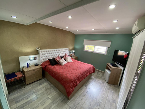 Imagen 21 de 30 de Casa En Venta - 5 Amb. - Ramos Mejia Sur -