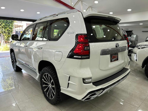 Imagen 10 de 14 de Toyota Prado Vx