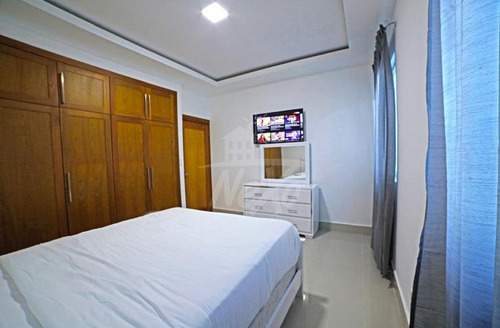 Imagen 13 de 15 de Vendemos Hermosa Casa Con Piscina En Residencial Cerrado, Santiago (jpc-224)