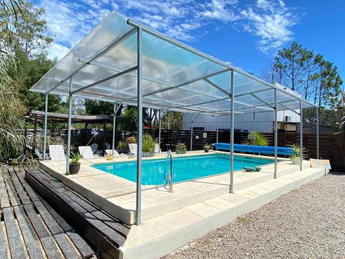Imagen 11 de 25 de Casa De 2 Pisos + Piscina Climatizada + Apto + Monoambiente En Balneario Argentino